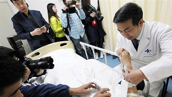 یک جراحی پلاستیک نادر در چین