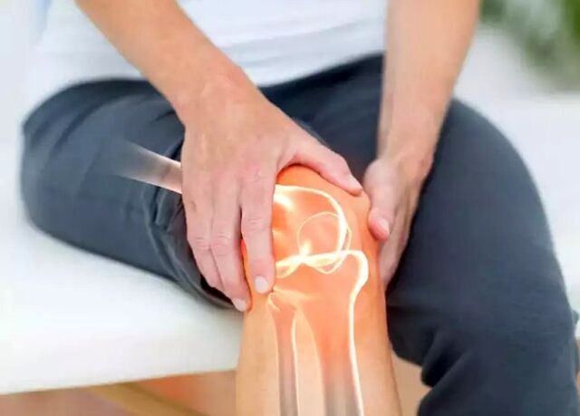 آب آوردن یا ورم زانو چیست؟