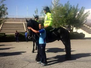 تصویری از پلیس اسب‌سوار در ورزشگاه آزادی!