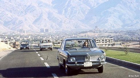 عکس جالب پیکان در جاده مازندران اوایل دهه 50