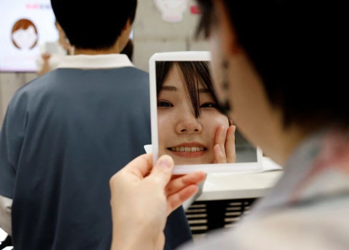 چرا ژاپنی‌ها به کلاسِ آموزش لبخند می‌روند؟