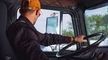 ویدئو شکار شده از حرکت قشنگ یک راننده کامیون