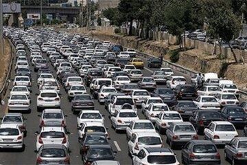 ترافیک پرحجم در مسیرهای منتهی به شمال