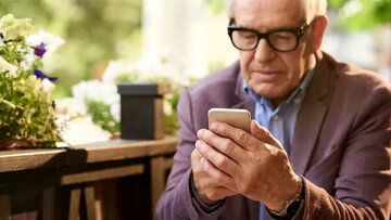 برای سالمندان کدام گوشی موبایل را بخریم؟ 