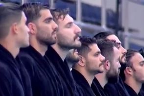 تیم ملی واترپلو از خواندن سرود ایران، امتناع کرد!