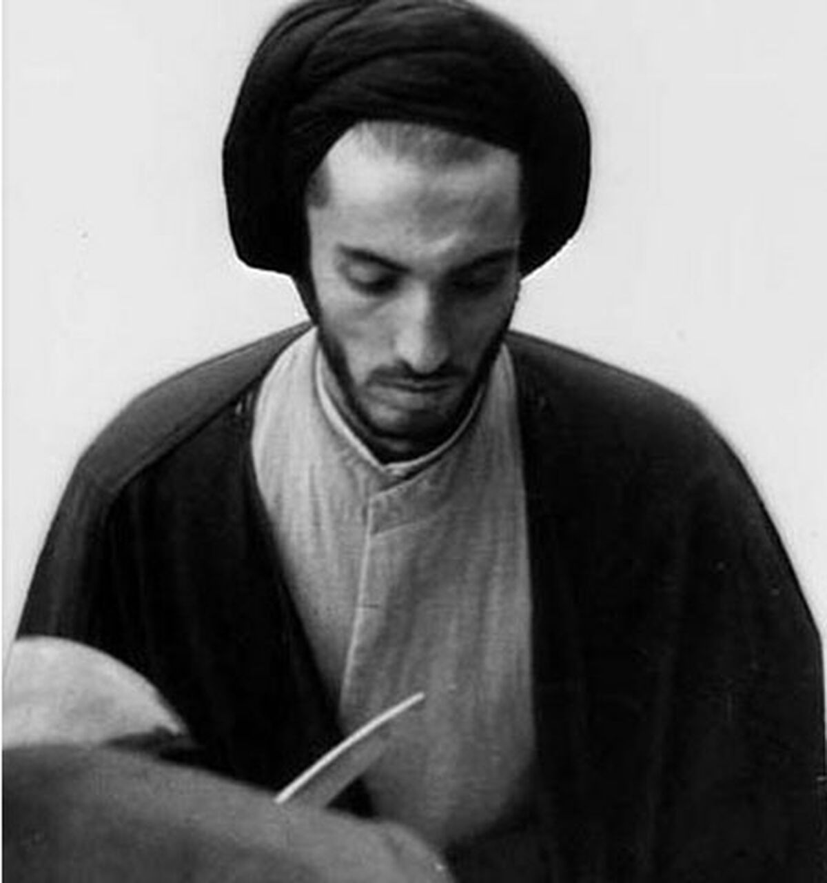 نواب صفوی چرا اعدام شد؟