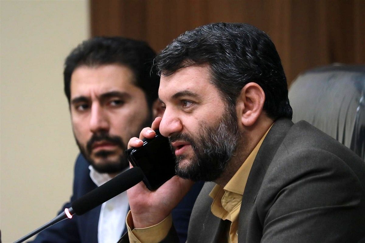 همراهی جنجالی یک پسر در سفر عبدالملکی به چین