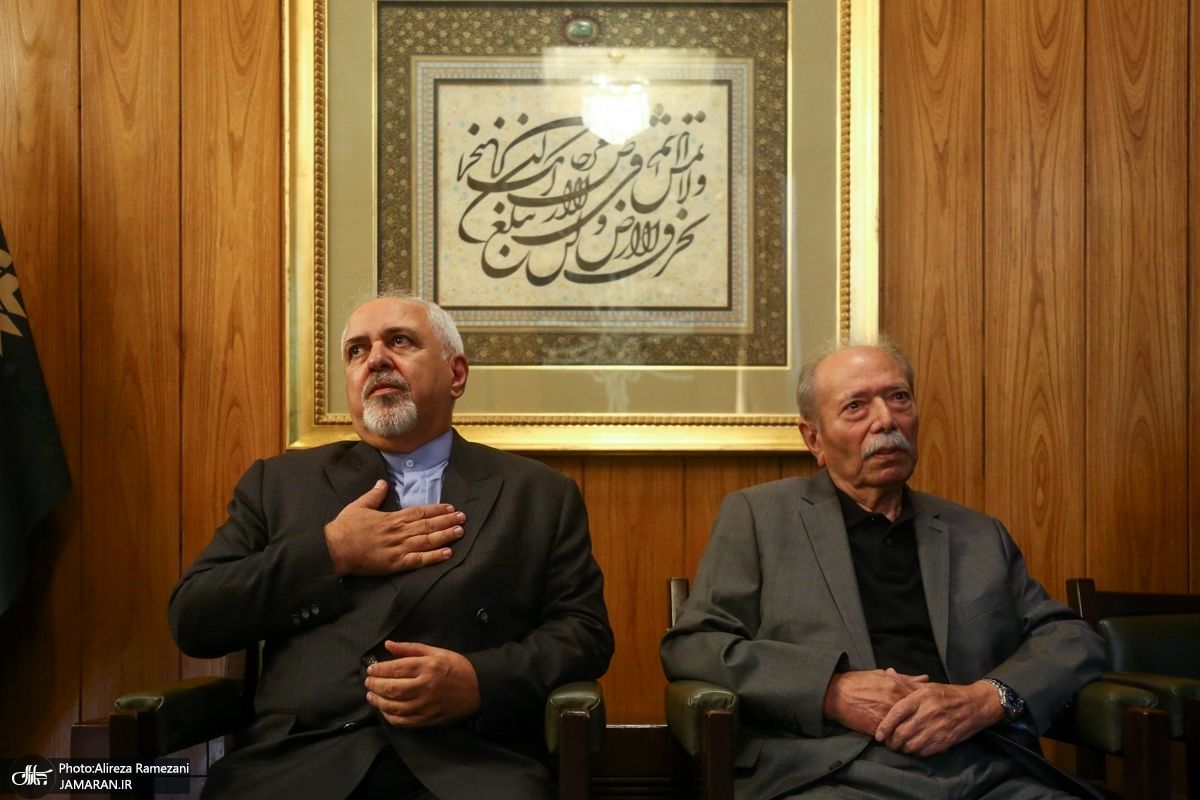 ظریف، ناطق و علی نصیریان در یک مراسم یادبود 