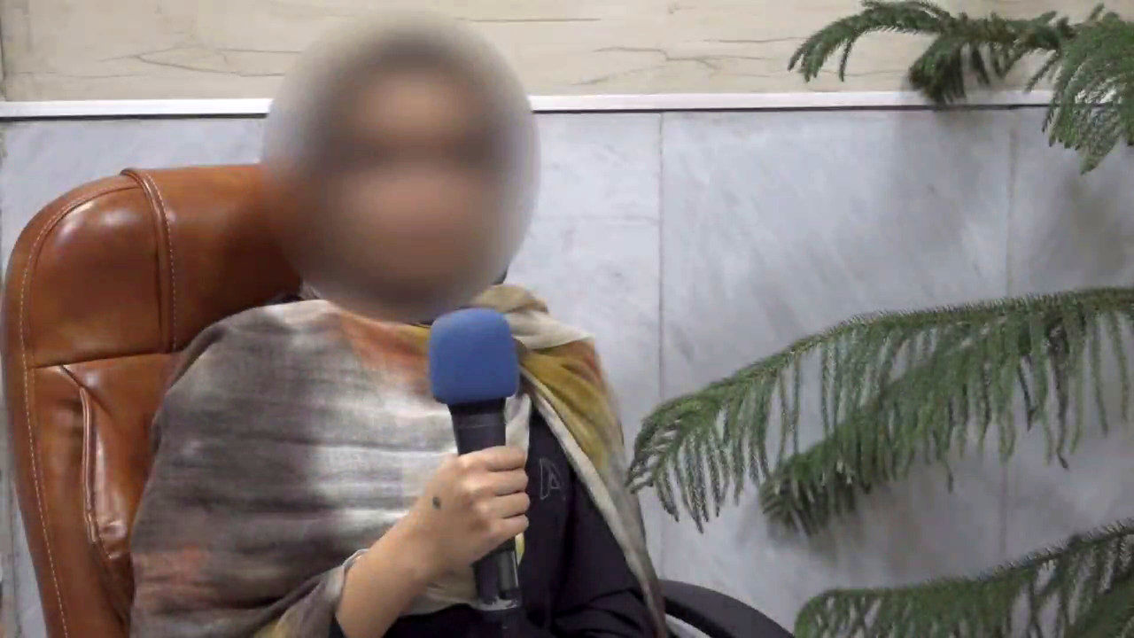  فیلم اعتراف زن جوان کرجی که به خاطر کشف حجاب بازداشت شد