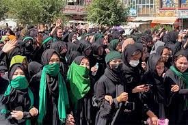 اعتراض زنان افغان به برخورد خشن طالبان