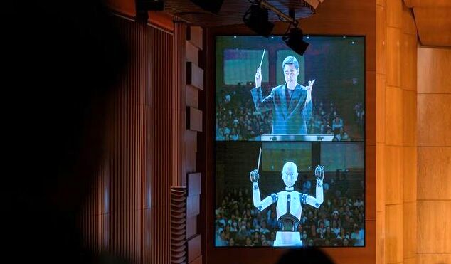 تصاویر از یک ربات که رهبر ارکستر ملی کره جنوبی شد!