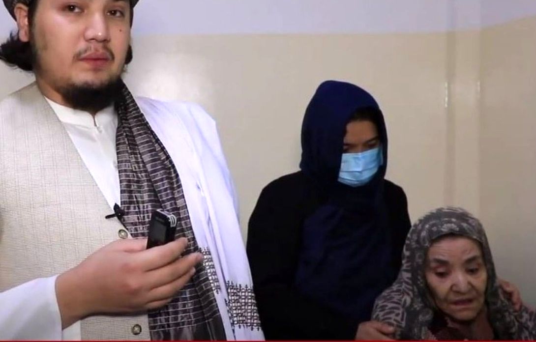 طالبان یک زن را که ۲۵ سال در زندان خانگی بوده آزاد کرد
